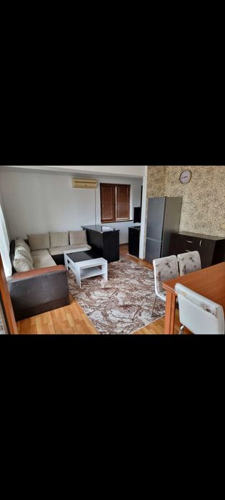 Дава се под наем Тристаен апартамент в Разград, Център - 95 кв.м за 348.84 € - Снимка #8