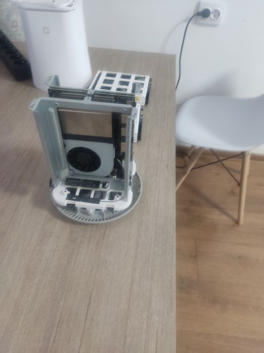 Домашний NAS server Aoostar R1, 8 Tb. Intel N100