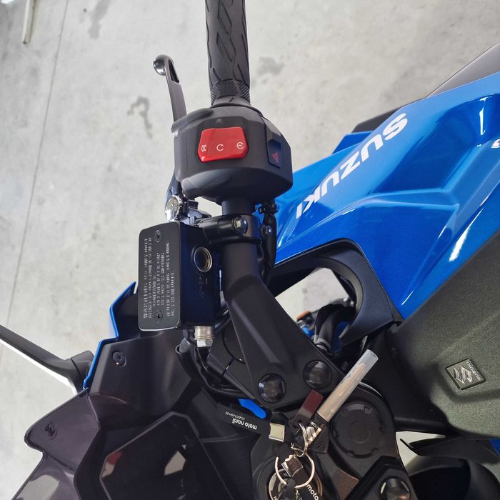 Motocicleta Suzuki GSX-8R ABS | S01555 | motomus.ro