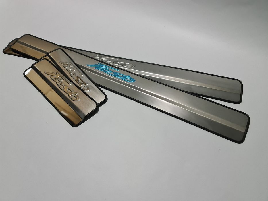 Ornament praguri Ford Fiesta MK6