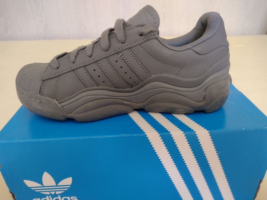 Сникърси Аdidas koжени 38 и 2/3