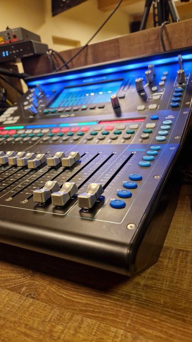 Mixer Digital Allen & Heath SQ5 / Schimb cu Wing Compact
