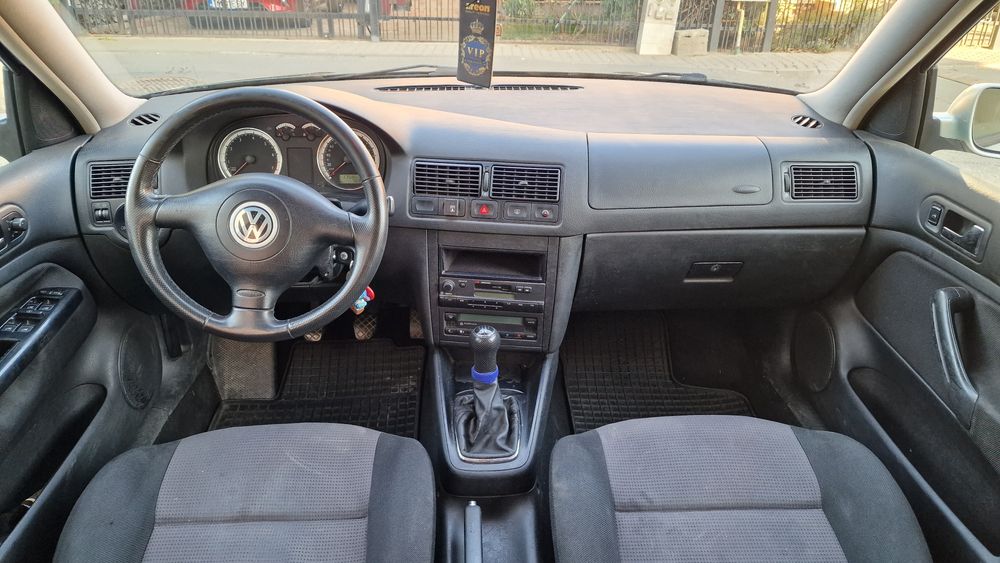 Vand Golf IV 2001, 1.6 MPI, GPL, foarte economica