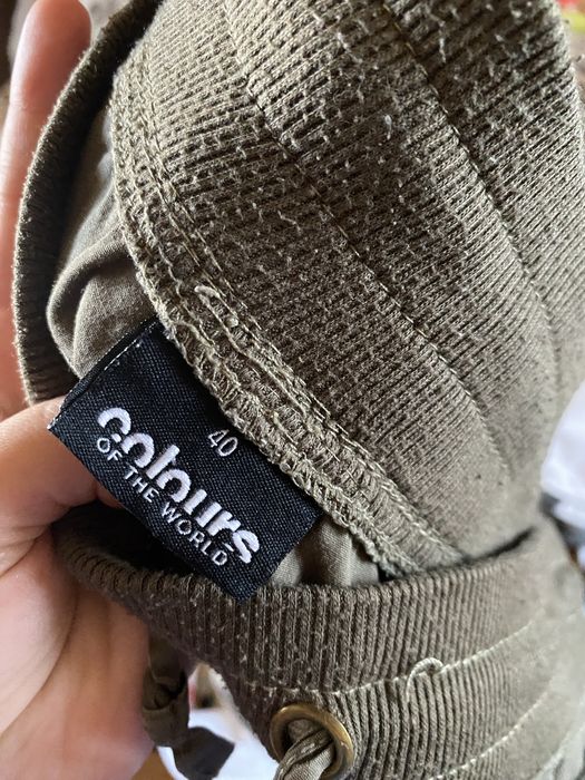 Pantaloni 3/4 bej, mărimea 40 universal.