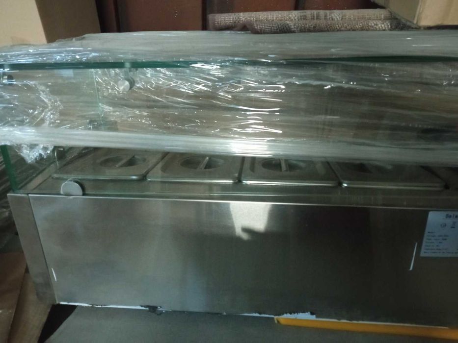 Хладилна витрина - салатен бар