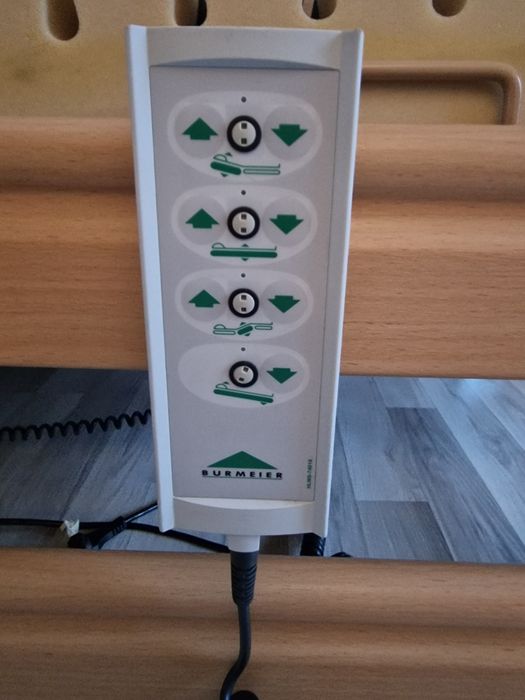 Vând pat Electric pt.persoane vârstnice sau cu dizabilități