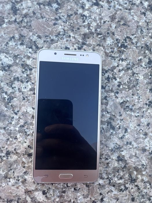 Samsung Galaxy J5  2016 года