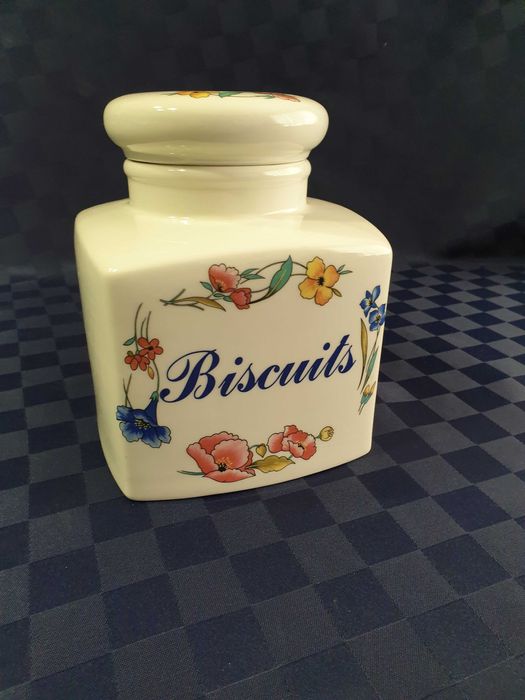 Плато steinmann tiefenfurt ,чинияVilleroy & Boch , халба,буркан