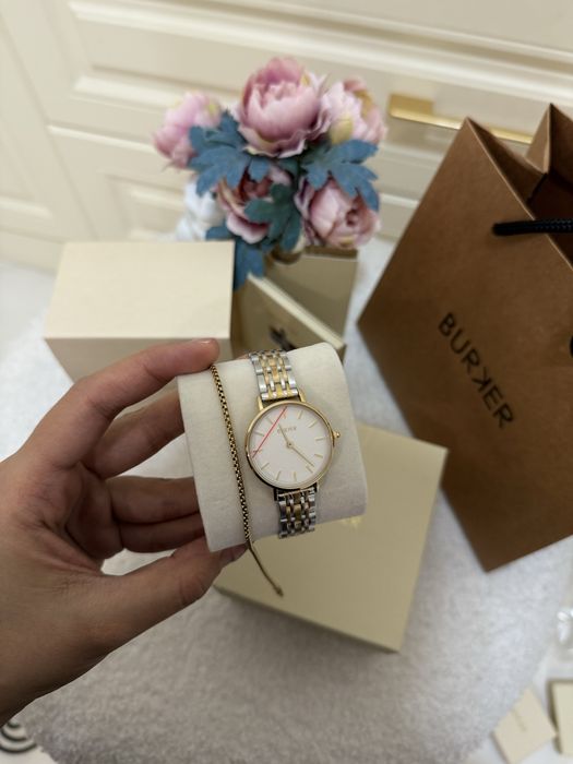 Часы от фирмы Burker