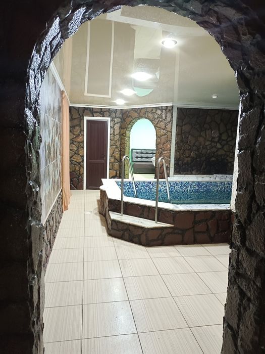 Сауна  с подогревом бассейна  КАРАОКЕ  !