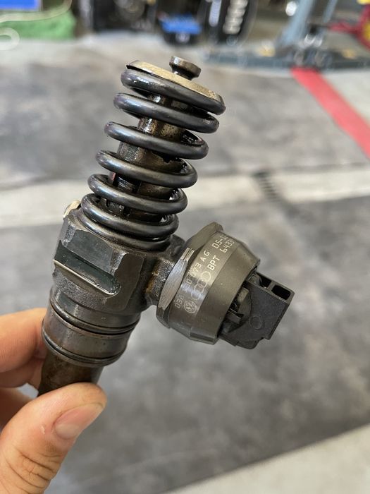 Injectoare 1.9tdi BXE COD-038130073AG-BA