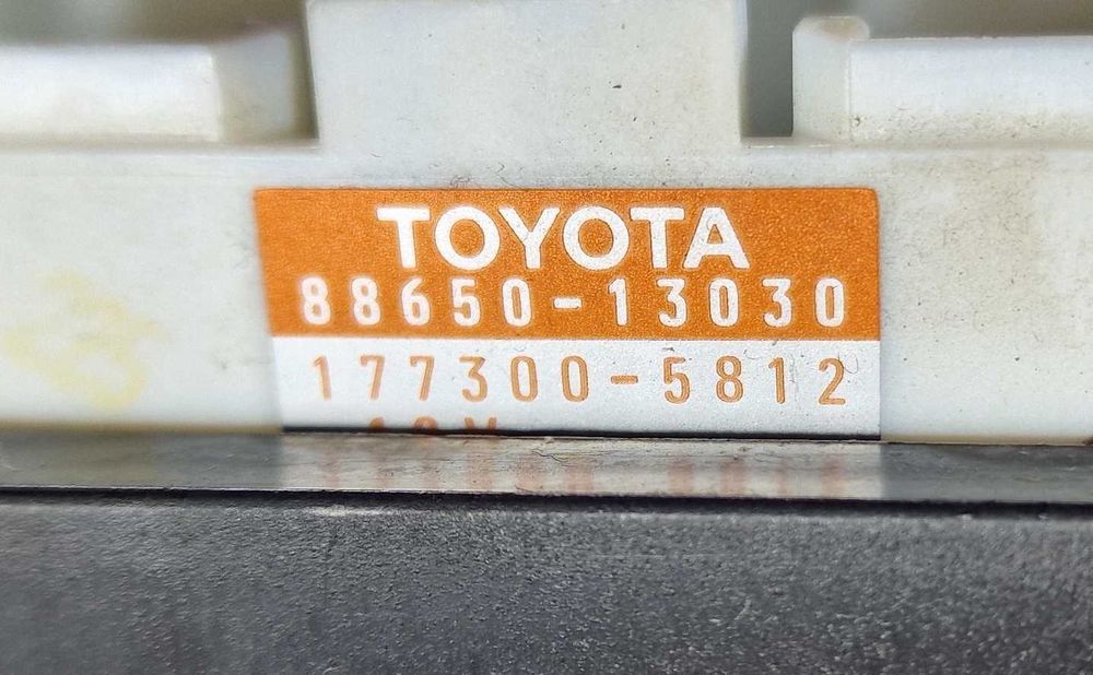 Панел Управление Парно Климатик Климатроник Toyota Corolla Verso Версо