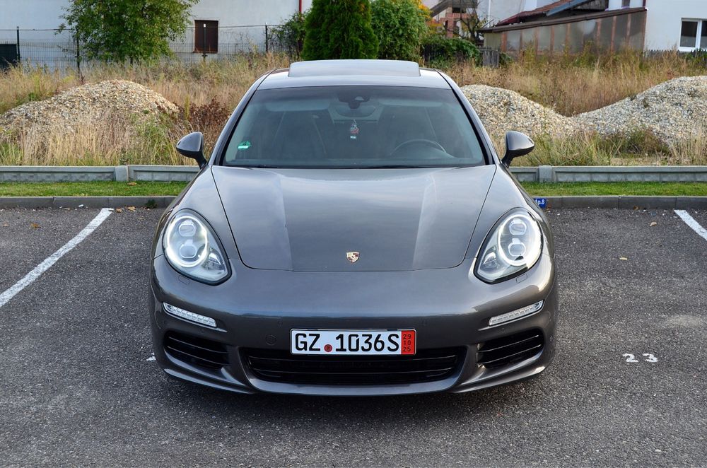 Porsche Panmera facelift 3.0D. camera .bose.trapa.far.bord piele