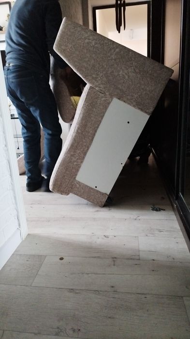 Продам диван угловой