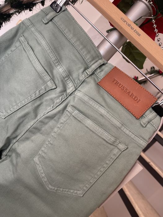 Нови панталони Trussardi оригинални,закупени от Италия.