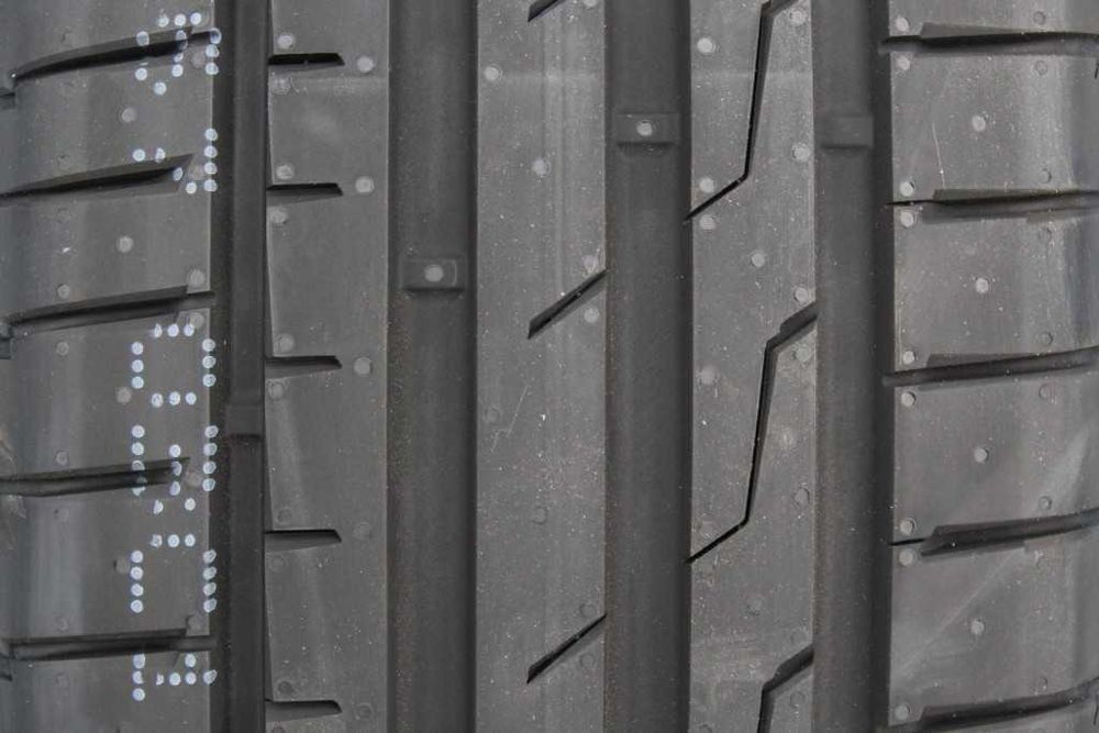 Anvelope vara noi 205/55R16, 91Y, ZR, RoadX, DOT 2025