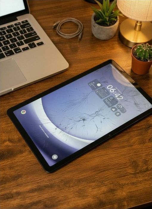 Tableta Samsung Galaxy Tab A9+ 5G – ecran spart, funcționează perfect, 8GB RAM, 128GB, 11", SIM