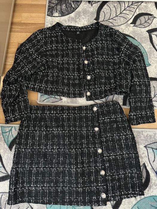 Дамски комплект пола с сако