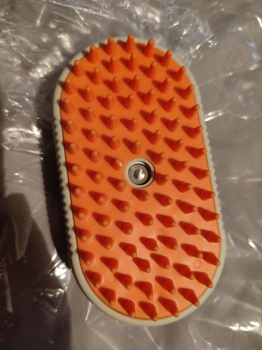 Чесалка для кошек. Щëтка с холодным паром.