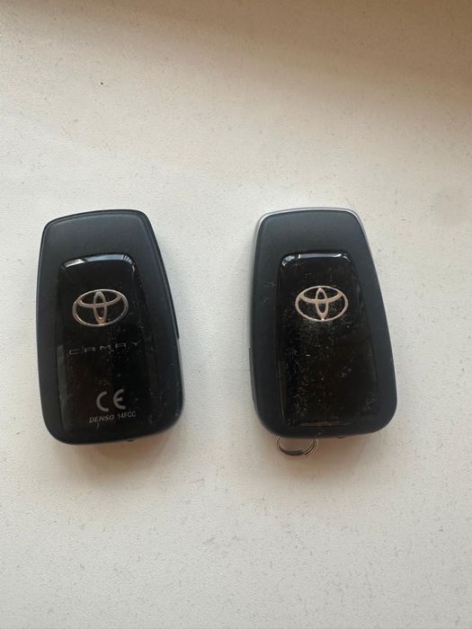 Продам смарт ключ от камри 70 европа