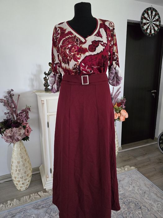 Fusta maxi burgundy, superba, curea proprie in talie