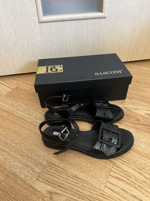 Сандали кожаные Basconi