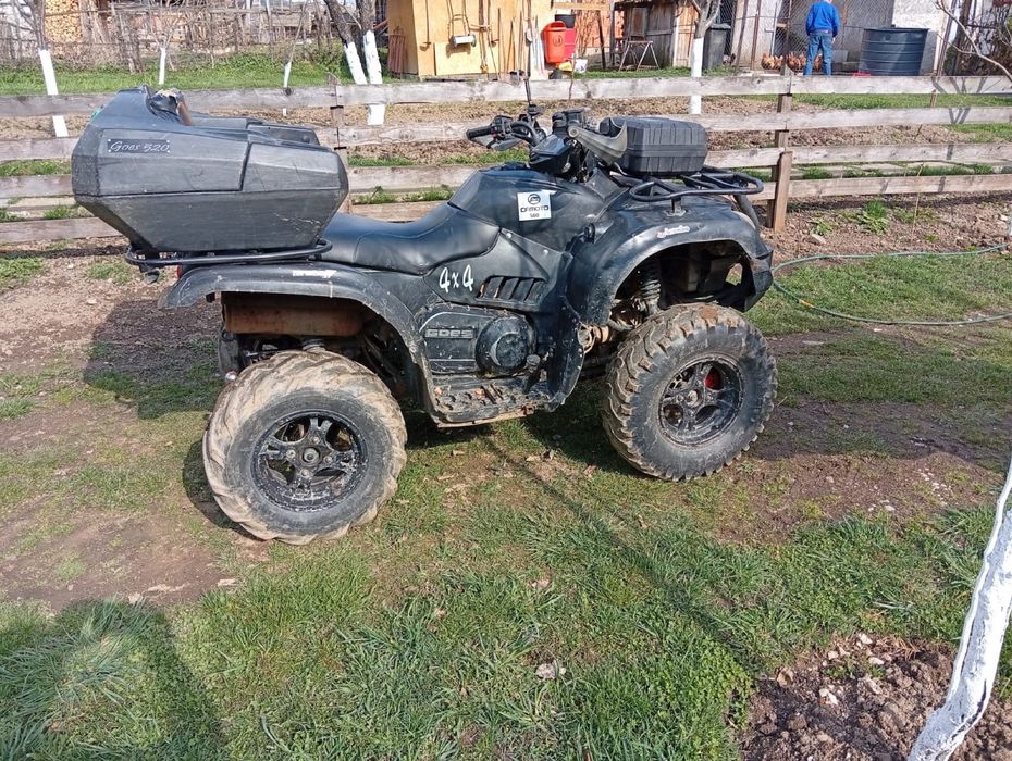 Vand sau schimb cu linhai 300 4x4 cu diferenta