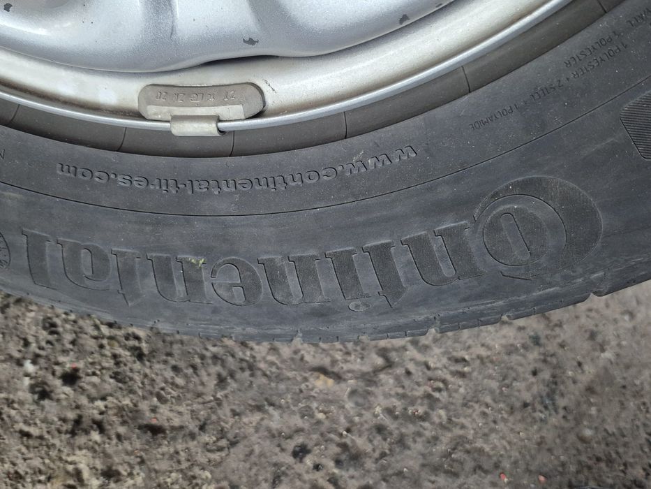 Set roti anvelope iarna Duster