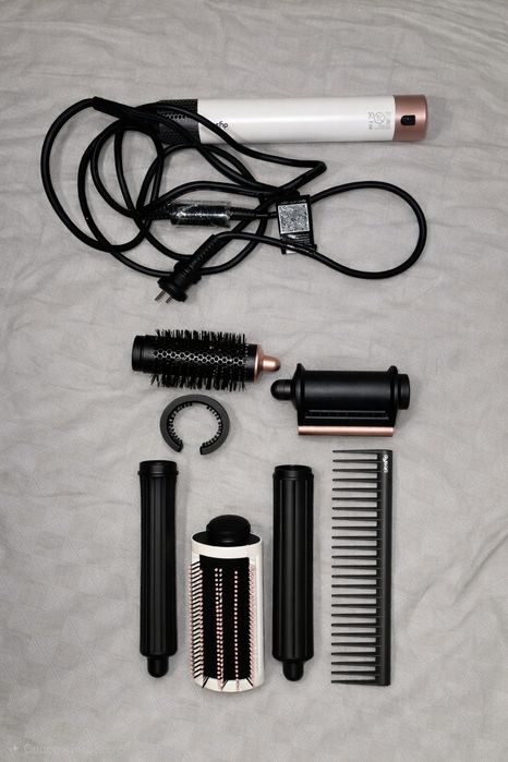 Продам стайлер Dyson