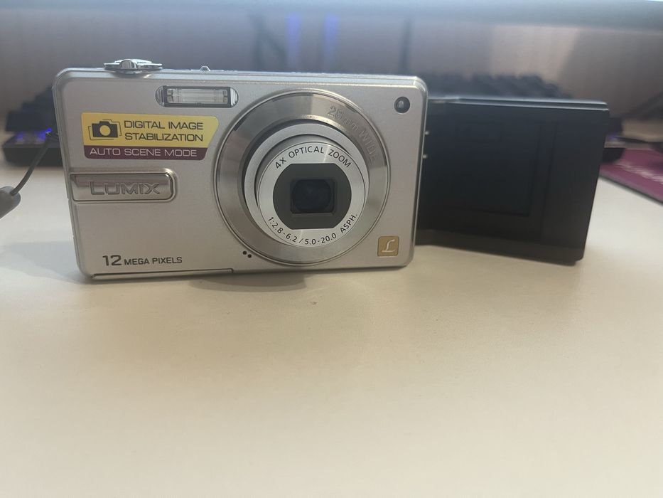 Мыльница Panasonic DMC-F3