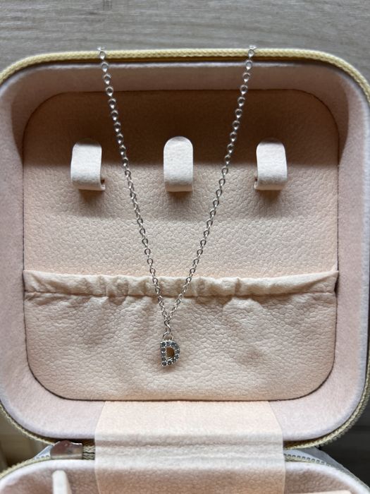 Сребърно колие (s925) с буква Д