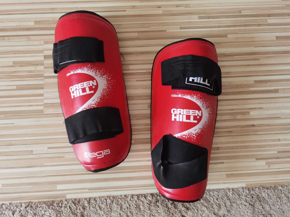 Sac de box-35kg,nefolosit + tibiere cadou