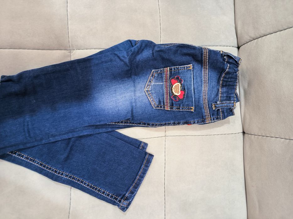 Джинсы на 5-6 лет