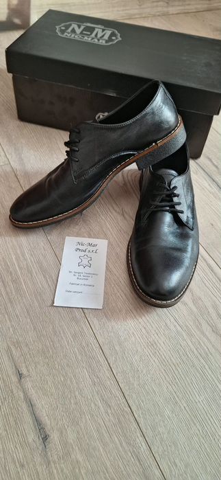 Pantofi din piele naturala marimea 37
