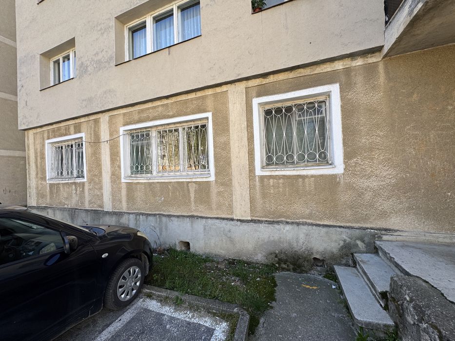 Se vinde apartament cu 3 camere