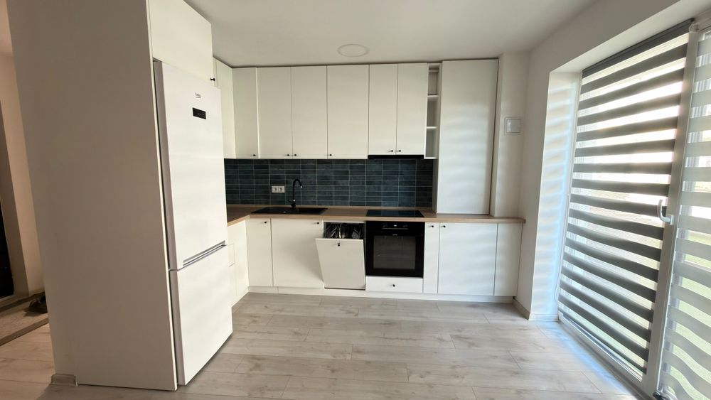 Proprietar, închiriez apartament 2 camere, terasă uriașă 60mp + parcare, Unirii  Ama Residence