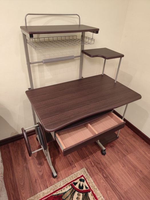 Компютер стол  49 $ га срочно сотилади Хитойники