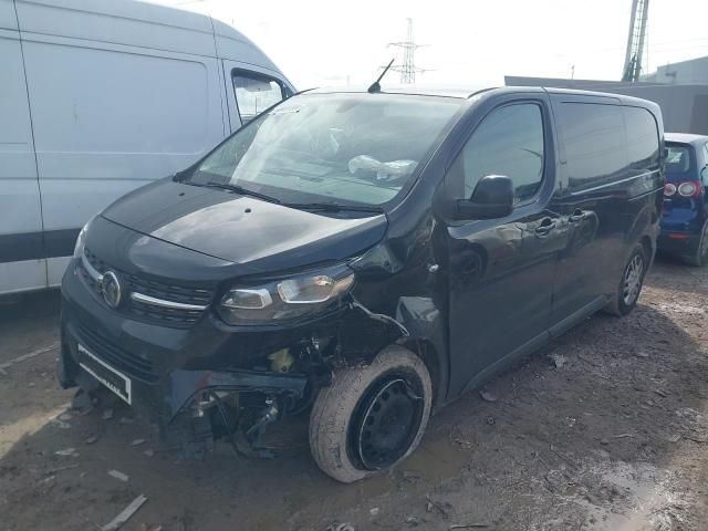 Dezmembrez Opel Vivaro Generatia C an 2021 1.5 Diesel