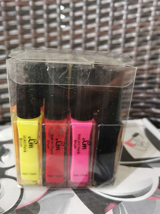 Комплект за маникюр