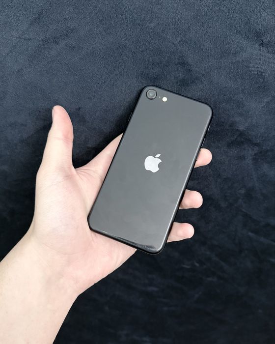 Продам Iphone SE 2