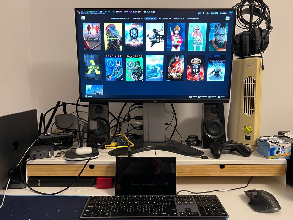 Consolă Legion Go Z1 Extreme cu SteamOS, 16GB RAM,512GB SSD