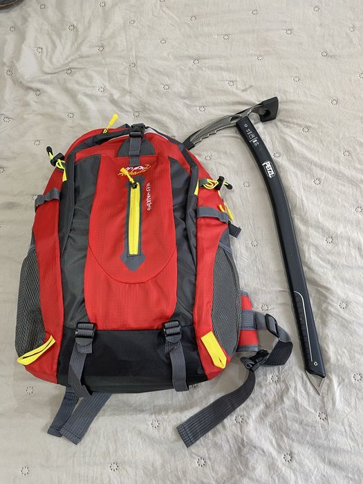 Туристическа раница по модел на Deuter  30