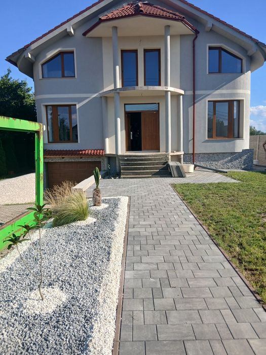 Casă de vânzare  Micești, 330 mp