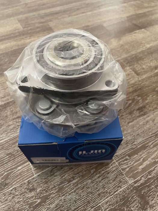 Ступица переднего колеса с подшипником