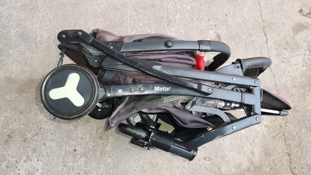 Продам детскую коляску