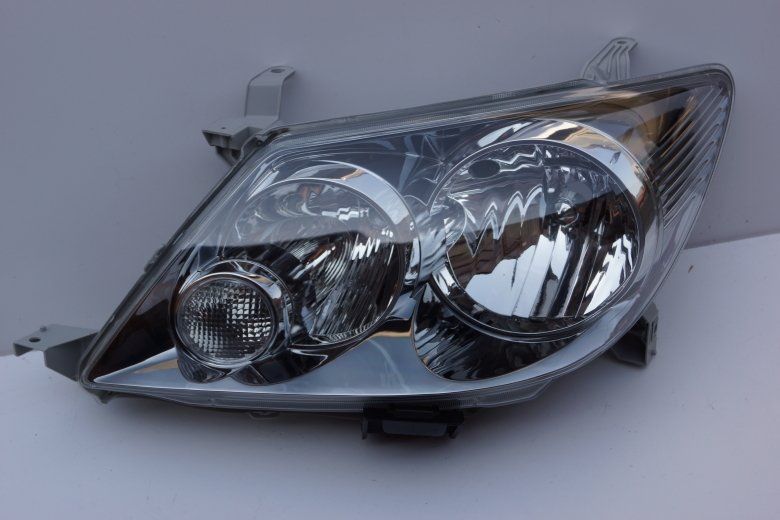 бампер фара решетка Тойота Фортунер 04-08/Toyota Fortuner 04-08