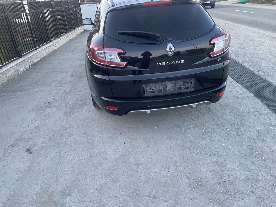 Vând renault megane 3