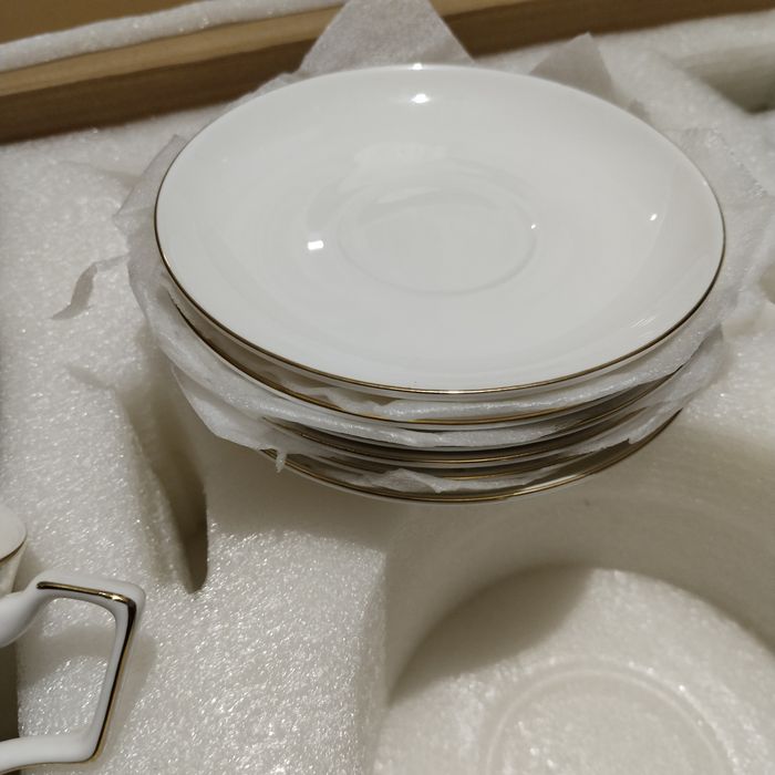 Чайный сервиз на 6 персон