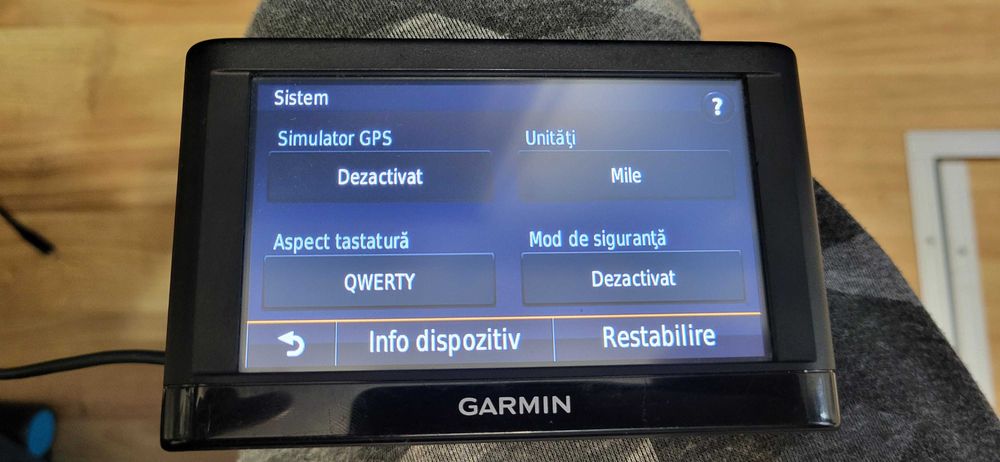 GARMIN Gps NUVI 42 Fuctional  45 Lei  fara accesorii