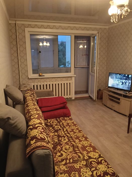Продам! 2к район Колхозного рынка 3/5